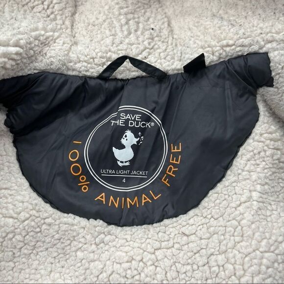 Save The Duck BOYS' ROB FAUX FUR LINED HOODED PUFFER JACKET IN BLACK size 4(boy) - Picture 6 of 8